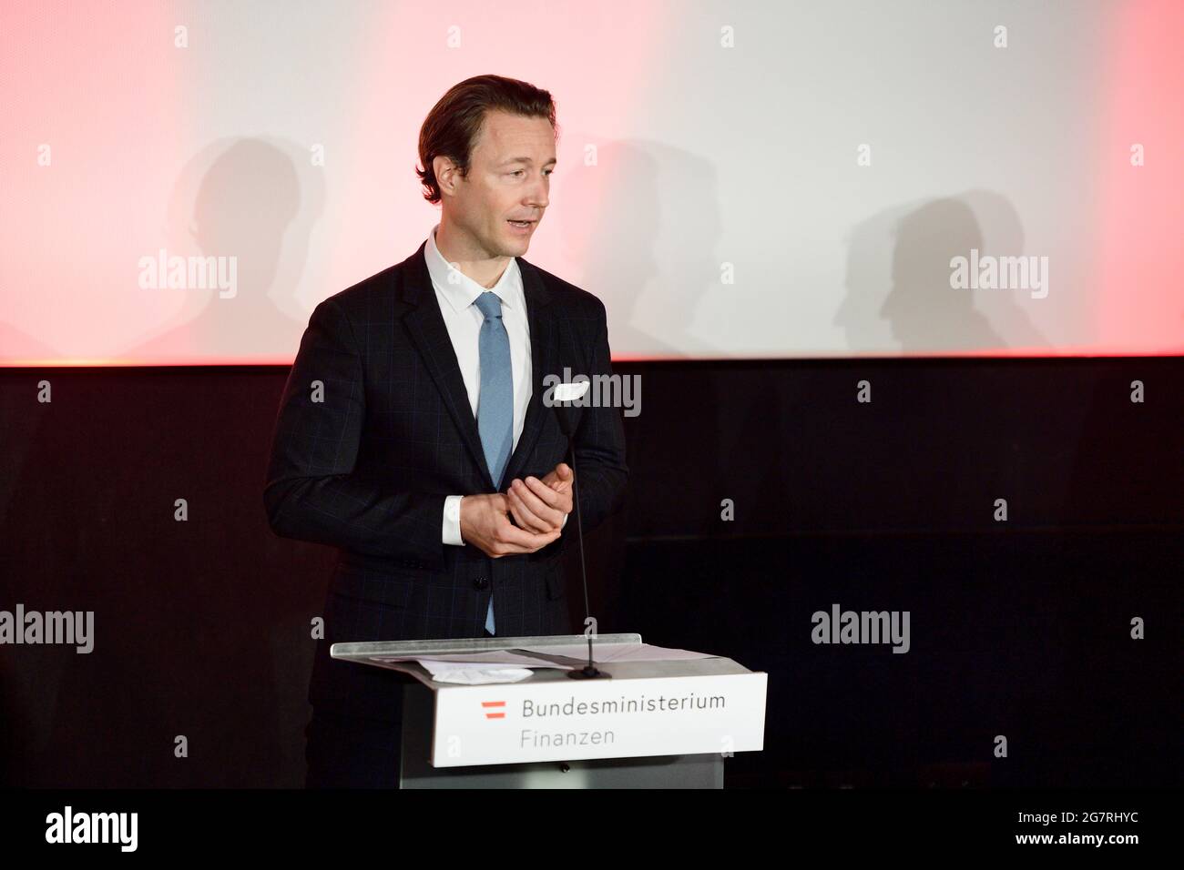 Viena, Austria. 16th de julio de 2021. Rueda de prensa con el ministro de Finanzas Gernot Blümel (ÖVP). Tema 'COFAG (Agencia de Financiación COVID-19) Ayuda: Perspectivas e innovaciones'. Crédito: Franz Perc / Alamy Live News Foto de stock