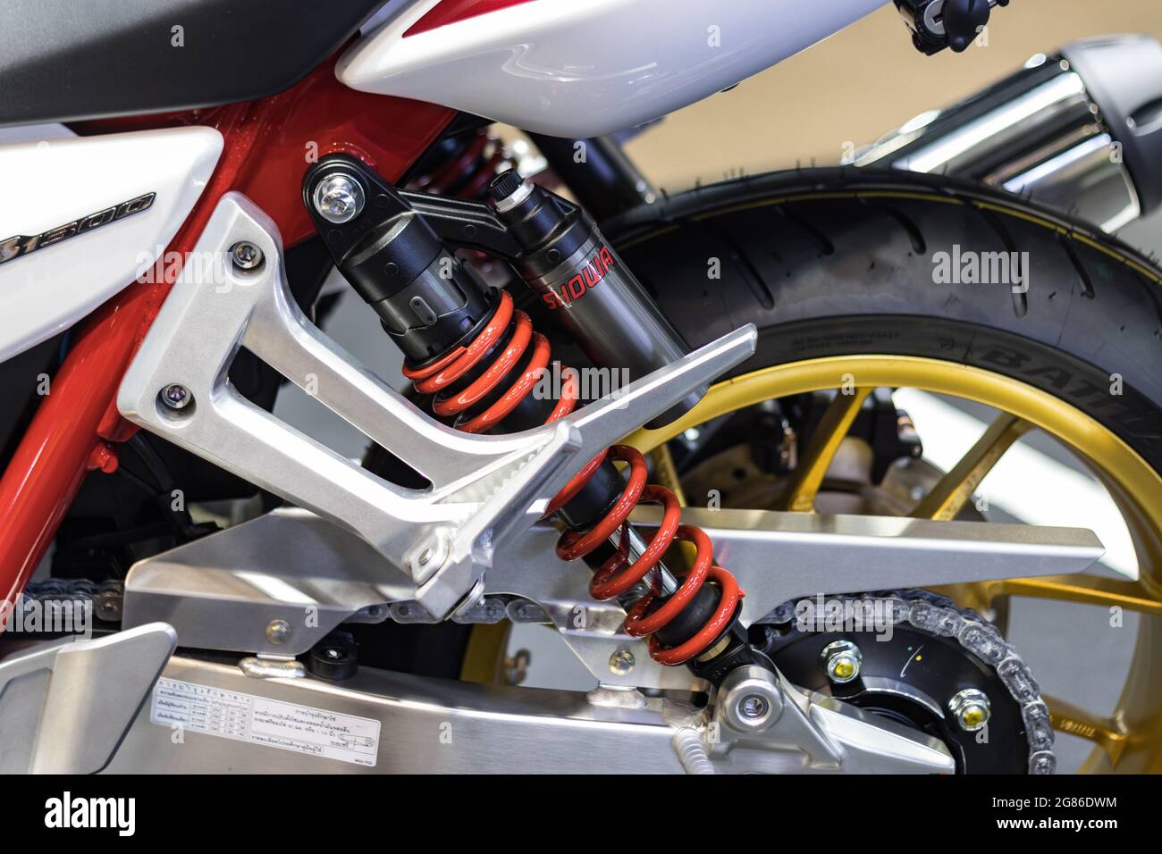 Amortiguadores de moto fotografías e imágenes de alta resolución - Página 2  - Alamy