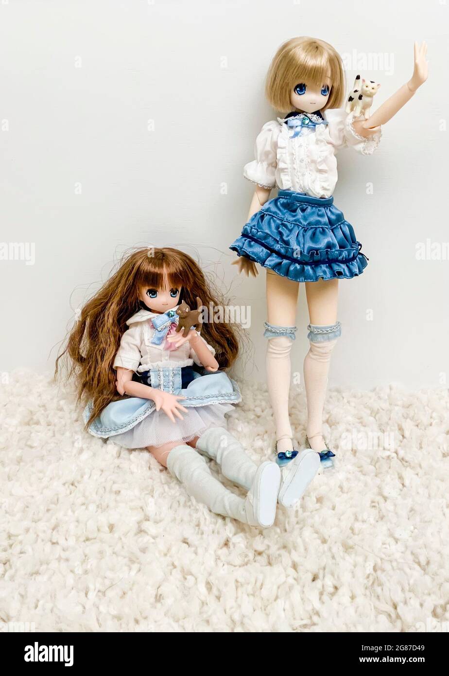 Muñecas japonesas de la colección EXECUTE de Azone International Co  Fotografía de stock - Alamy