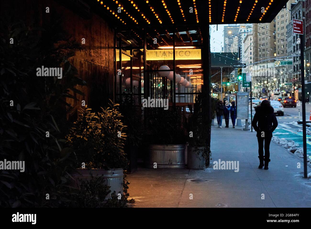 Fotografía de la calle de la ciudad de Nueva York, la gente, las calles y el medio ambiente Foto de stock