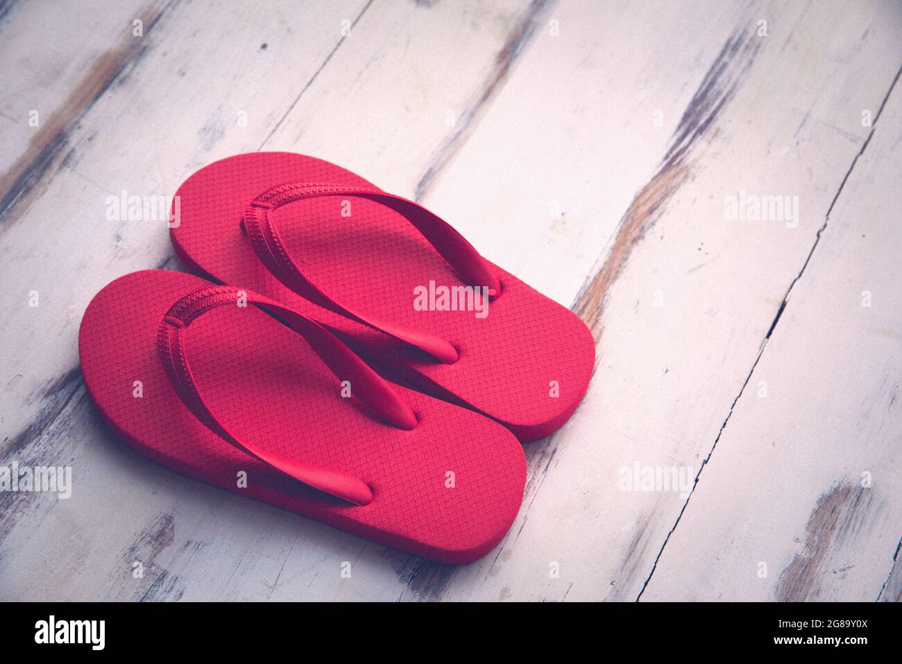Sandalias rojas fotografías e imágenes de alta resolución - Página 10 -  Alamy
