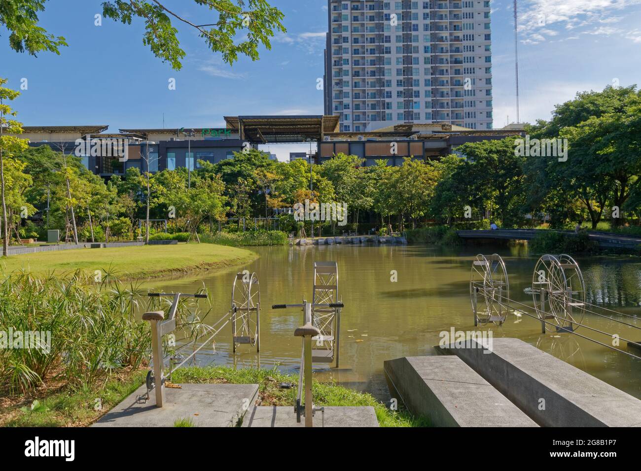 Parque Centenario de la Universidad de Chulalongkorn, Bangkok Foto de stock