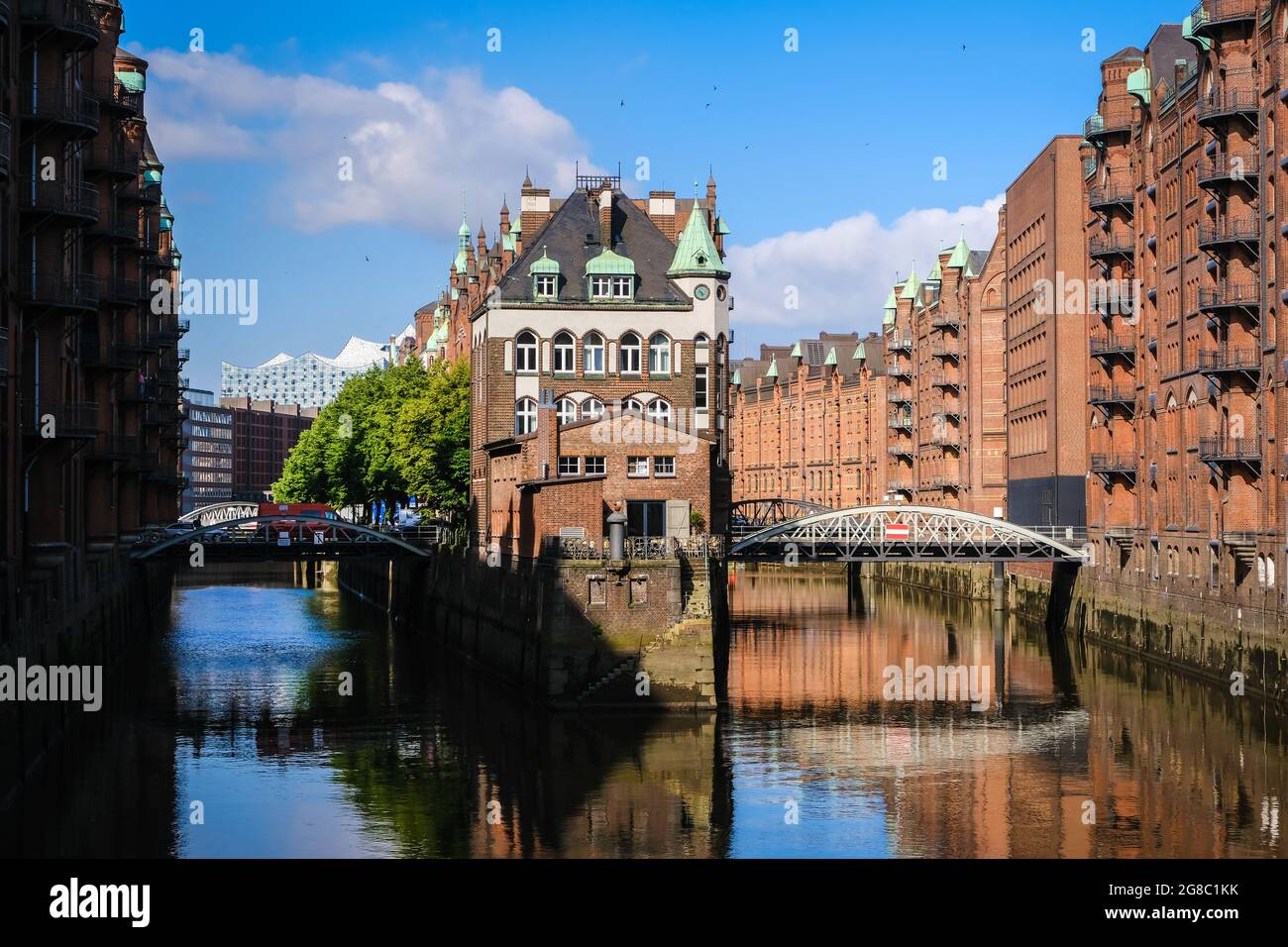 Hamburgo, Alemania - Castillo gemido en el Speicherstadt. Foto de stock