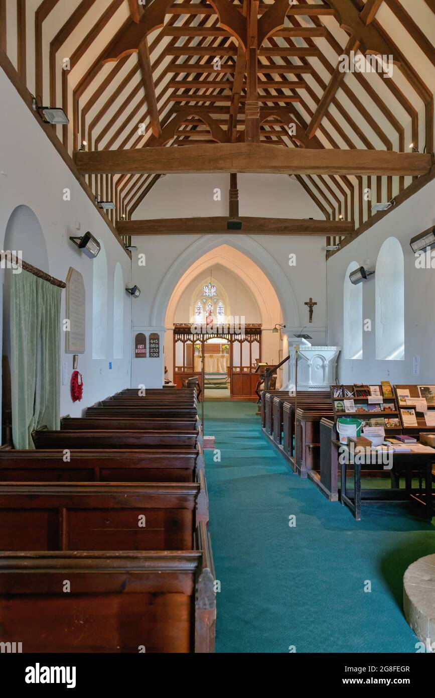 Interior de la iglesia de St. Marthas-on-the-Hill, Halfpenny Lane Chilworth Surrey Inglaterra Reino Unido Foto de stock