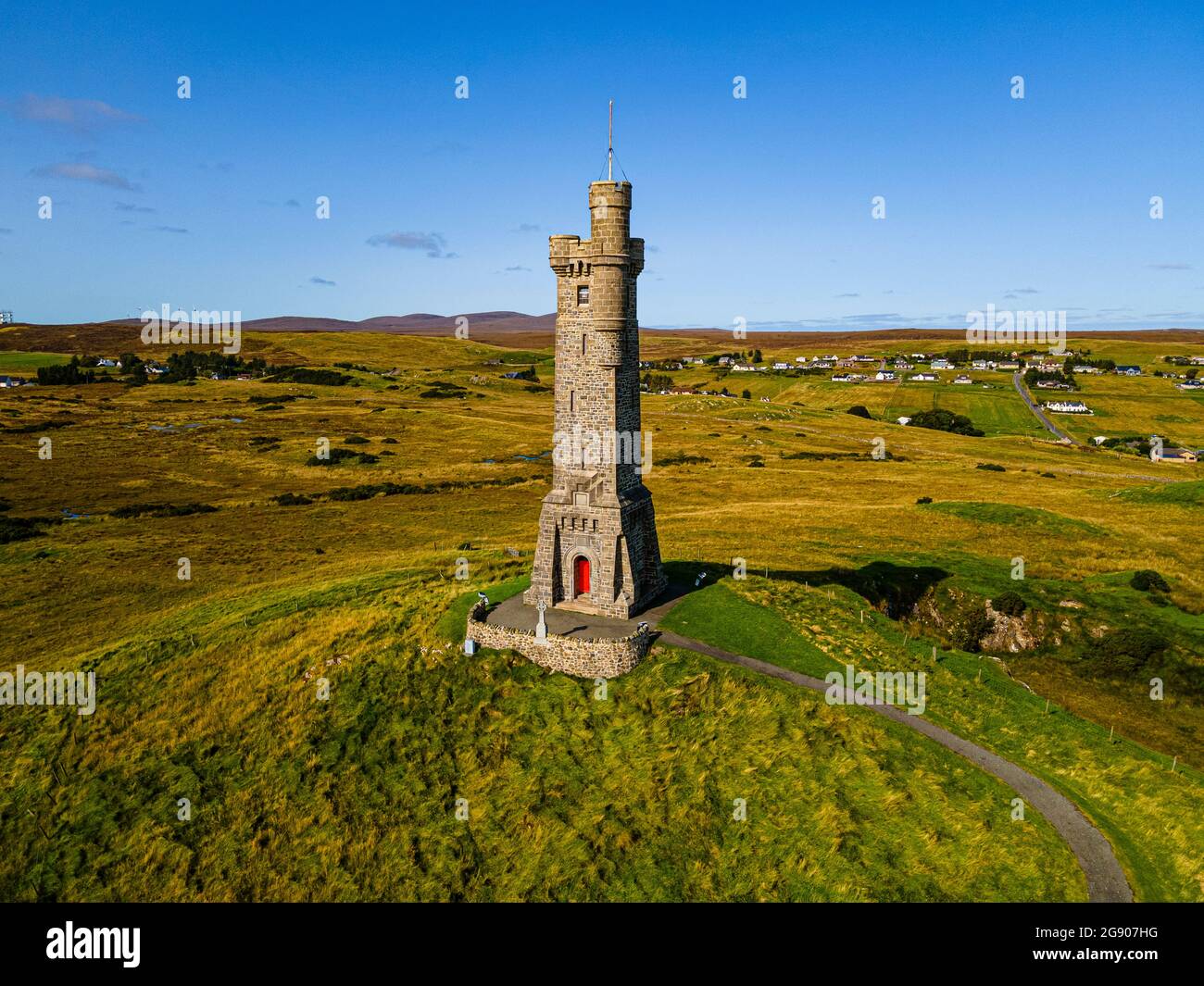 Reino Unido, Escocia, Stornoway, vista aérea del monumento conmemorativo de la guerra de Lewis Foto de stock