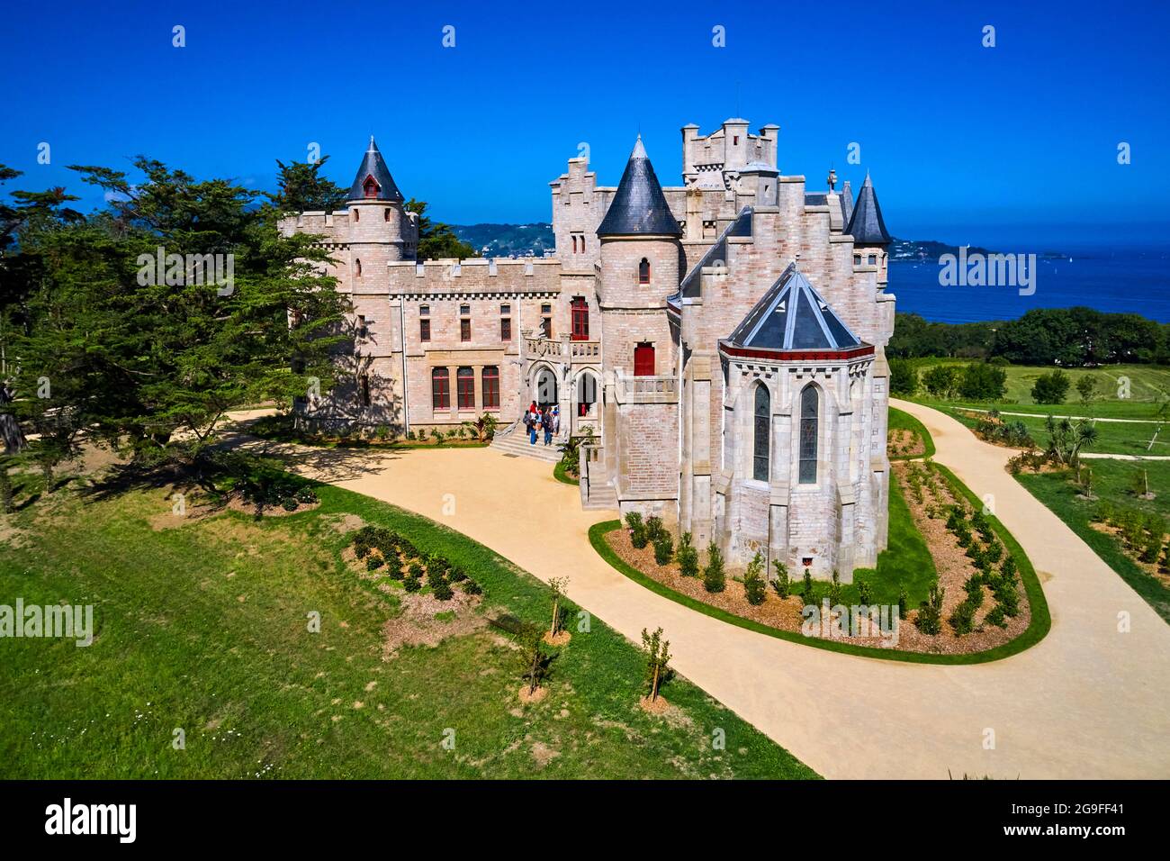 Francia, Pirineos Atlánticos (64), la costa del País Vasco, Hendaye, Chateau d'Abbadia construido en 1870 por Eugène Viollet-le-Duc para Antoine d'Ab Foto de stock