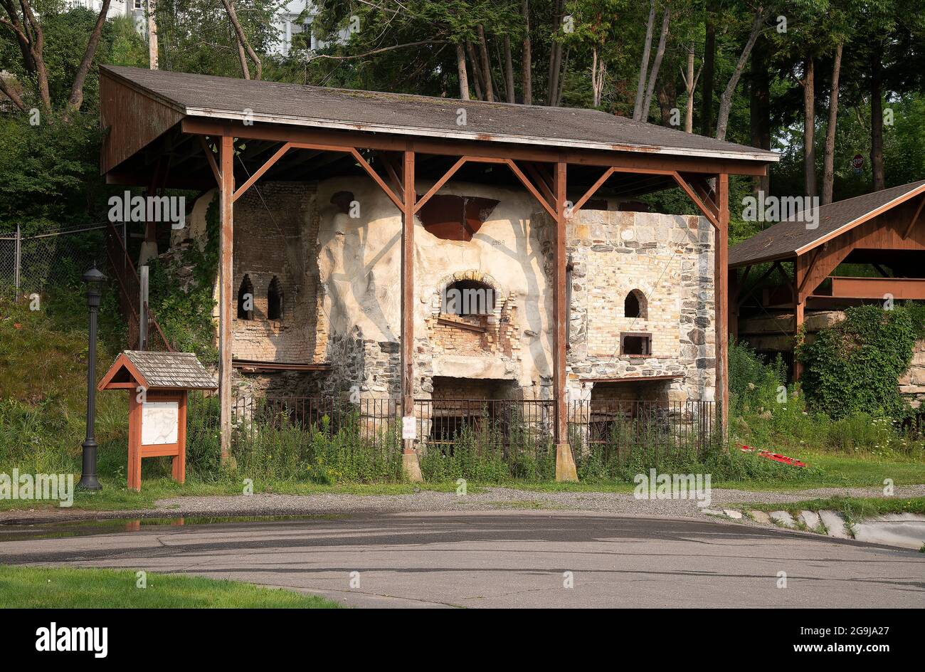 Los históricos hornos de cal conservados en Rockport, Maine, EE.UU Foto de stock