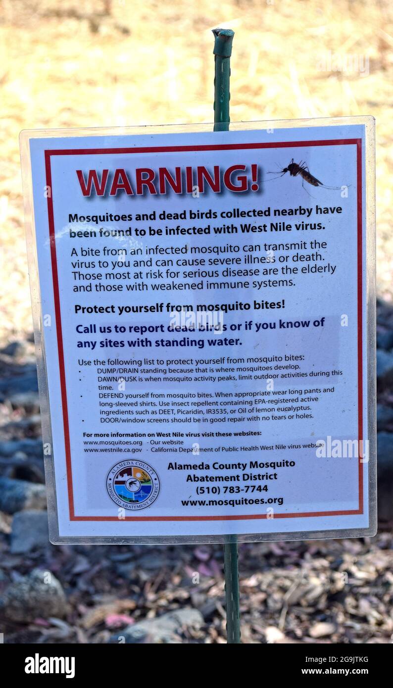Mosquitos con señal de advertencia del virus del Nilo Occidental, Distrito de Disminución de Mosquitos del Condado de Alameda, California Foto de stock