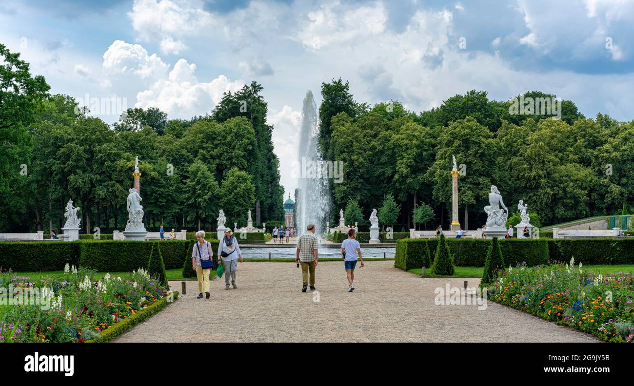 Gran Fuente en Sanssouci Palace Park, Potsdam, Brandeburgo, Alemania Foto de stock