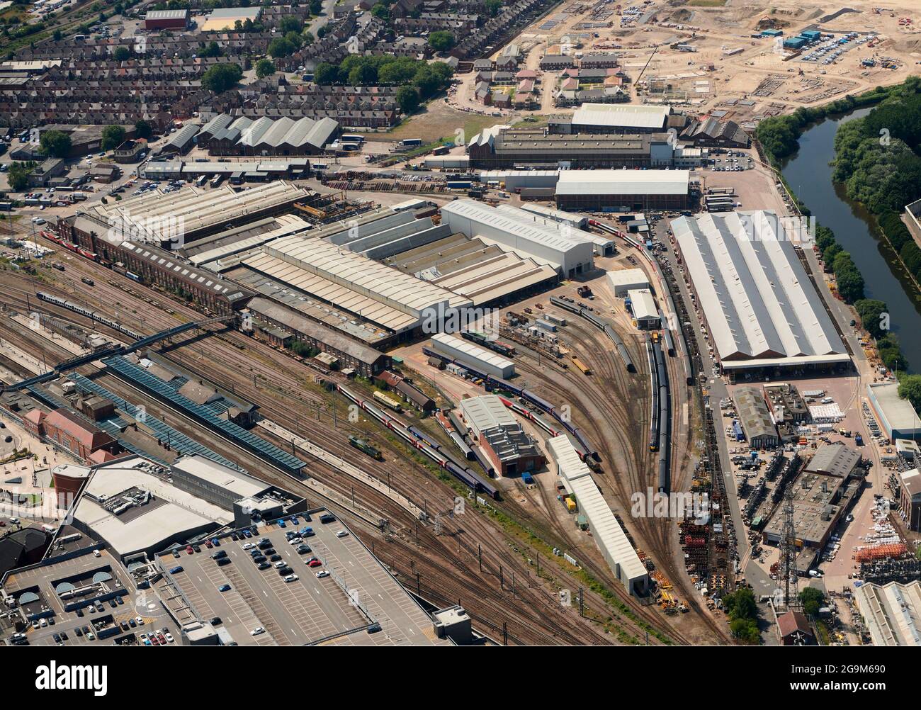 Vista aérea de las antiguas obras ferroviarias de LNER Wabtech, en Doncaster, South Yorkshire, Norte de Inglaterra, Reino Unido Foto de stock