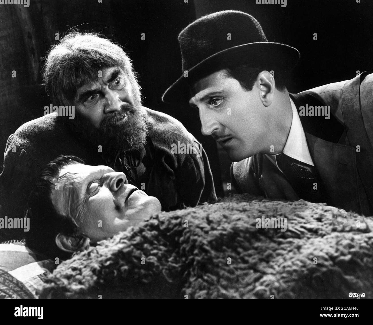 BORIS KARLOFF como Monster BELA LUGOSI de Frankenstein como Ygor y