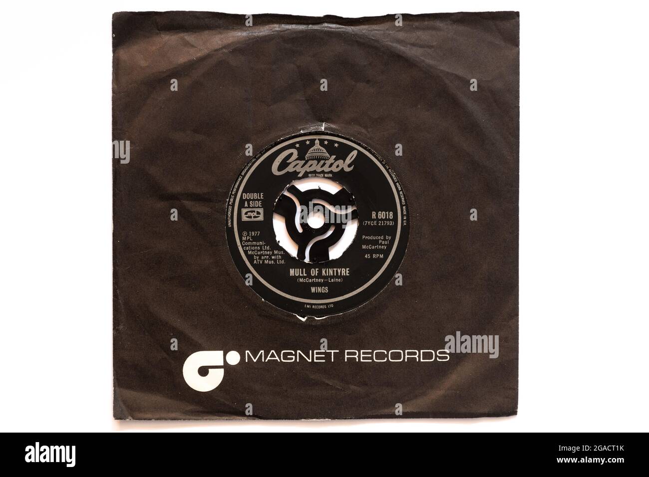 Mull de Kintyre por Paul McCartney y Wings, una foto de stock del 45' single vinilo 7 rpm record en la portada Foto de stock