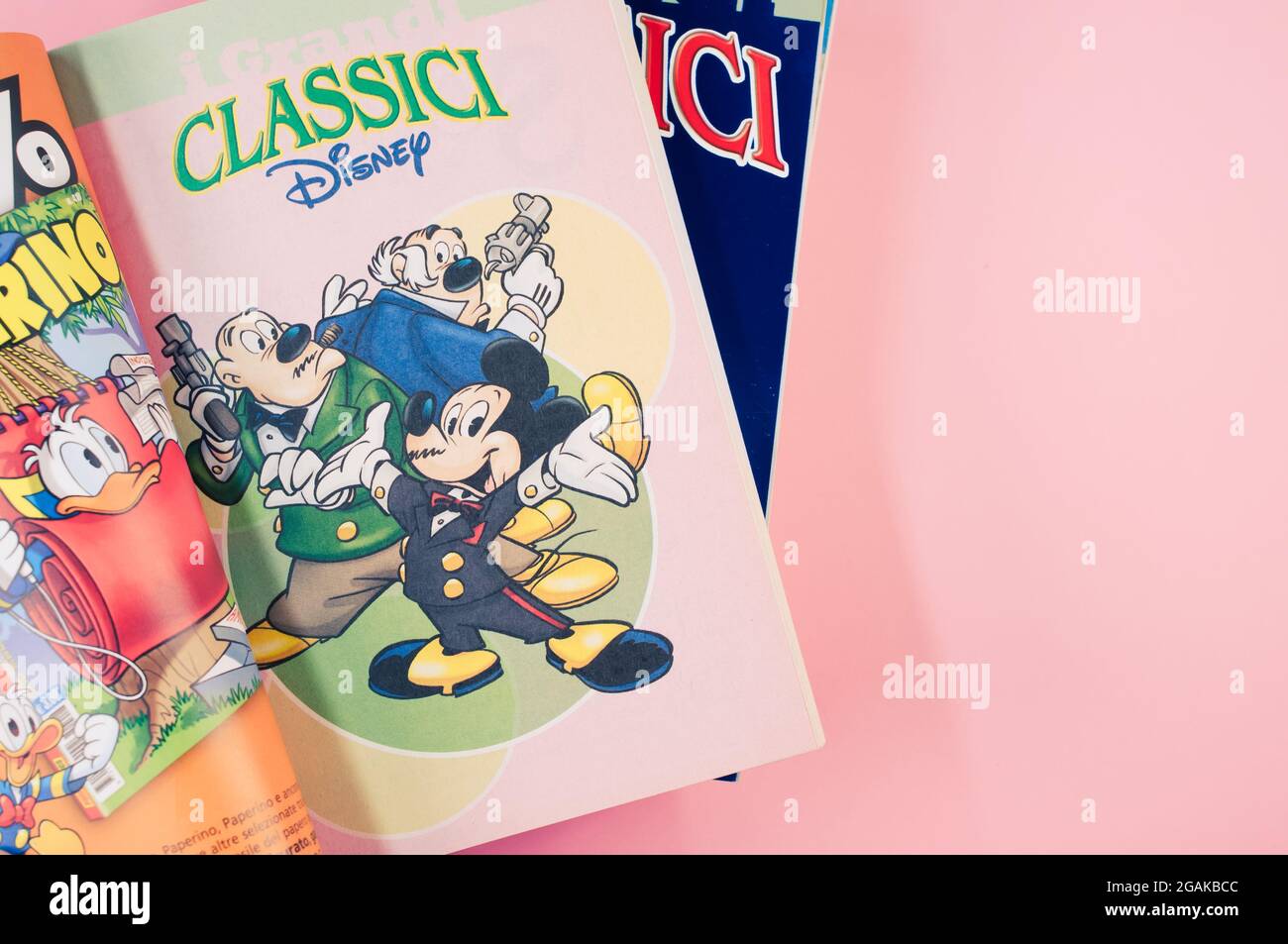 Cómic de personajes de dibujos animados de Disney - edición italiana  Fotografía de stock - Alamy
