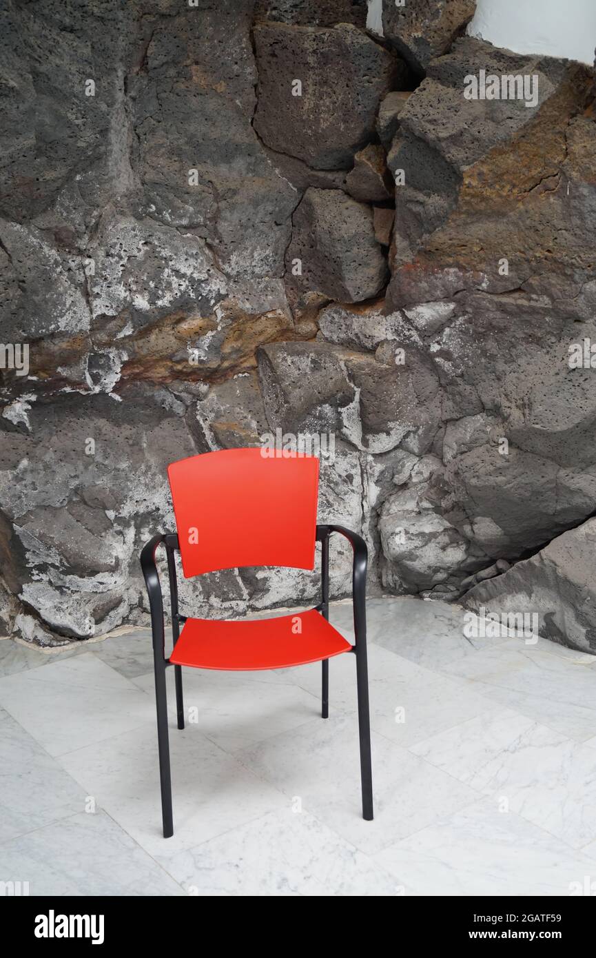 Der rote Stuhl Foto de stock