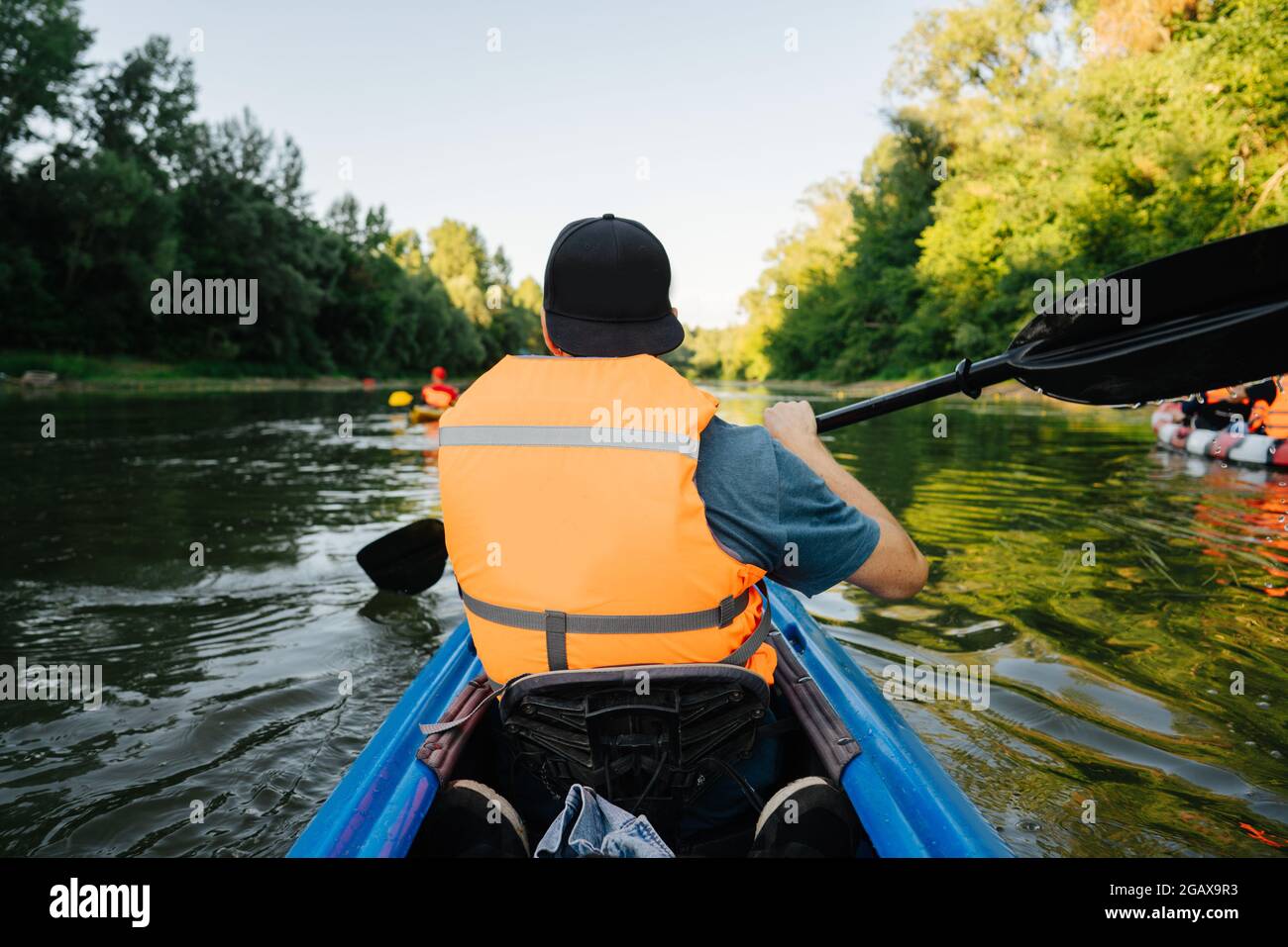 wa08 1:220 hombre con anaranjado chaleco en el kayak verdes personaje pintadas pista Z 