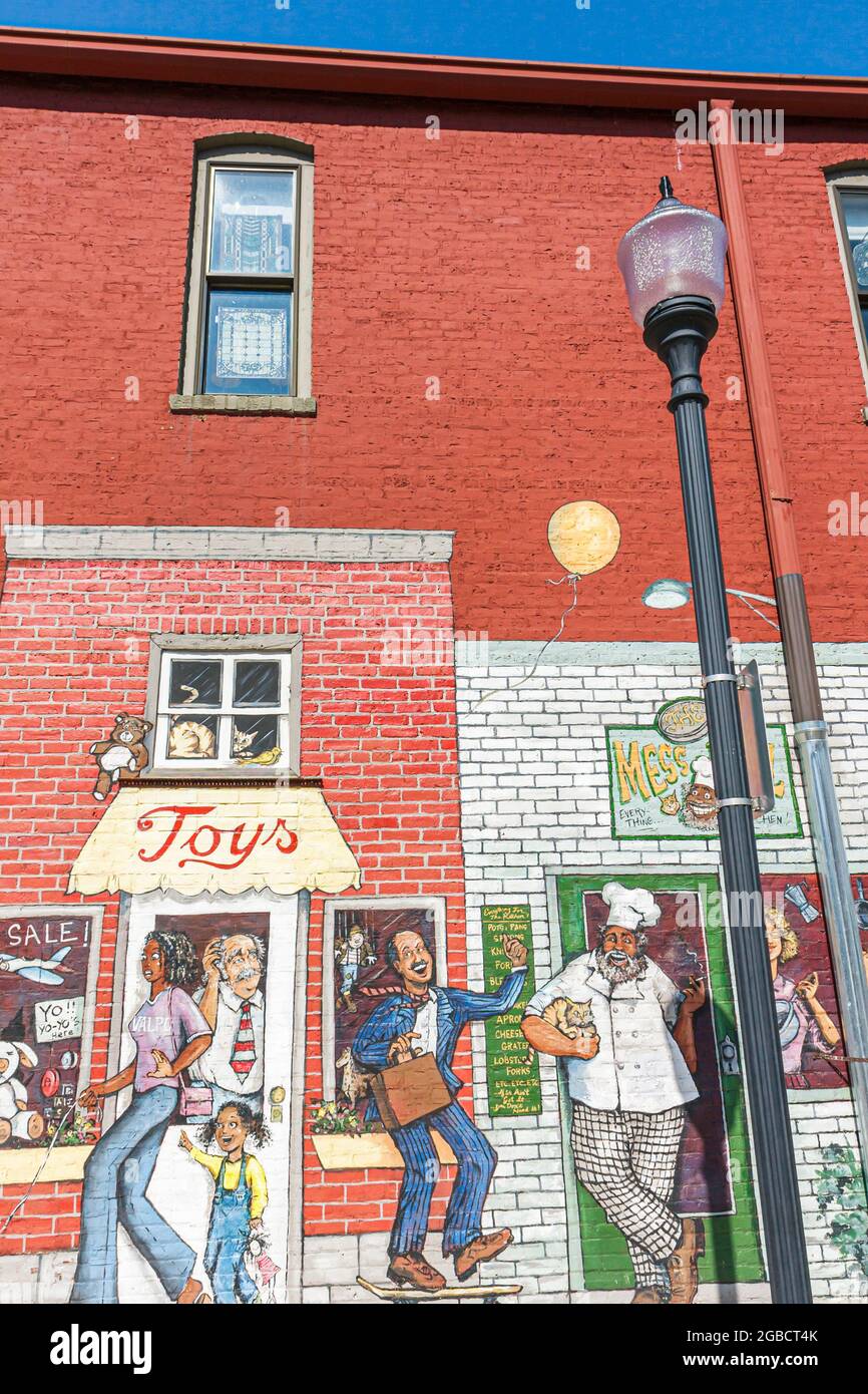 Indiana Valparaiso Michigan Avenue, estilos de vida mural ladrillo edificio tienda tiendas frente calle arte arte caricaturas, Foto de stock