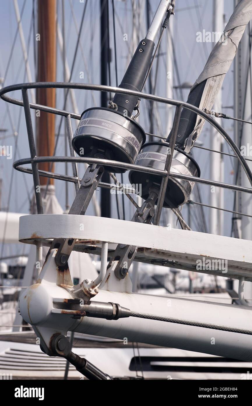 Dettagli armamento barche a vela el porto di Palma di Mallorca Foto de stock