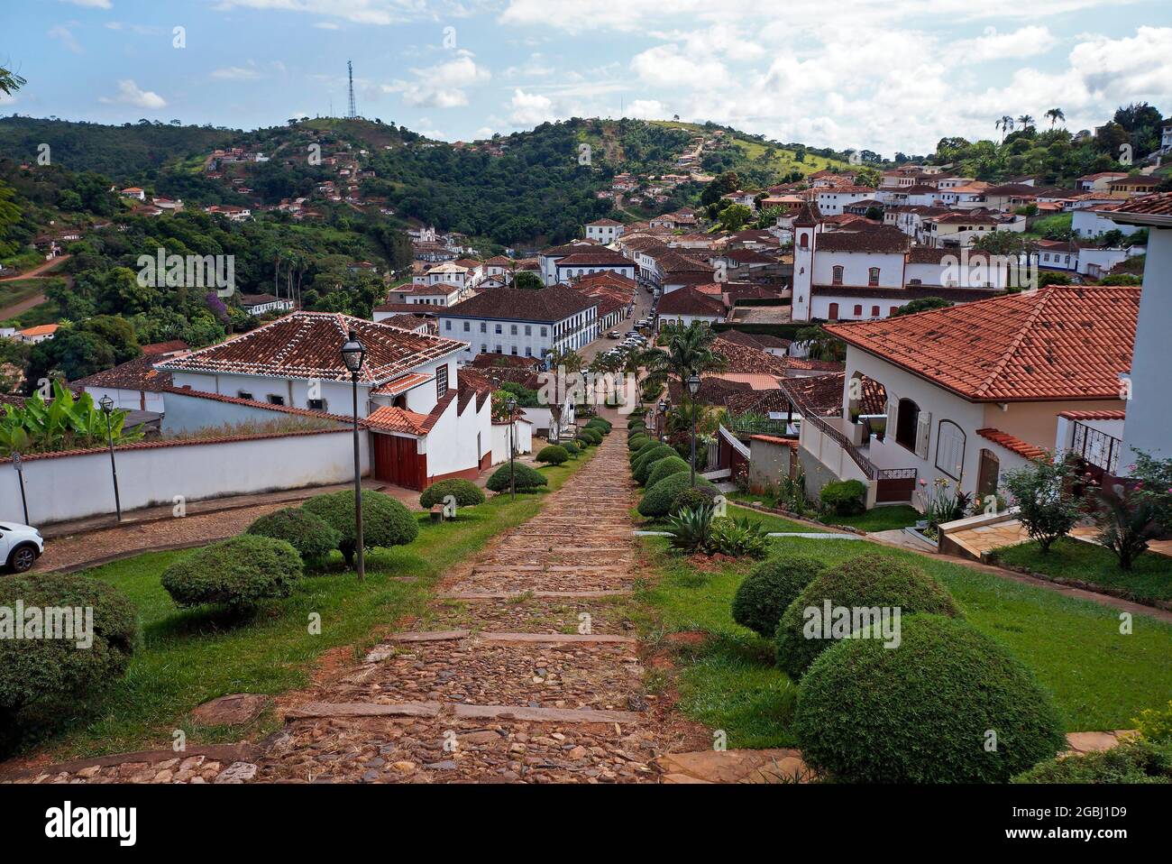 Vista parcial de Serro, ciudad histórica en Minas Gerais, Brasil Foto de stock