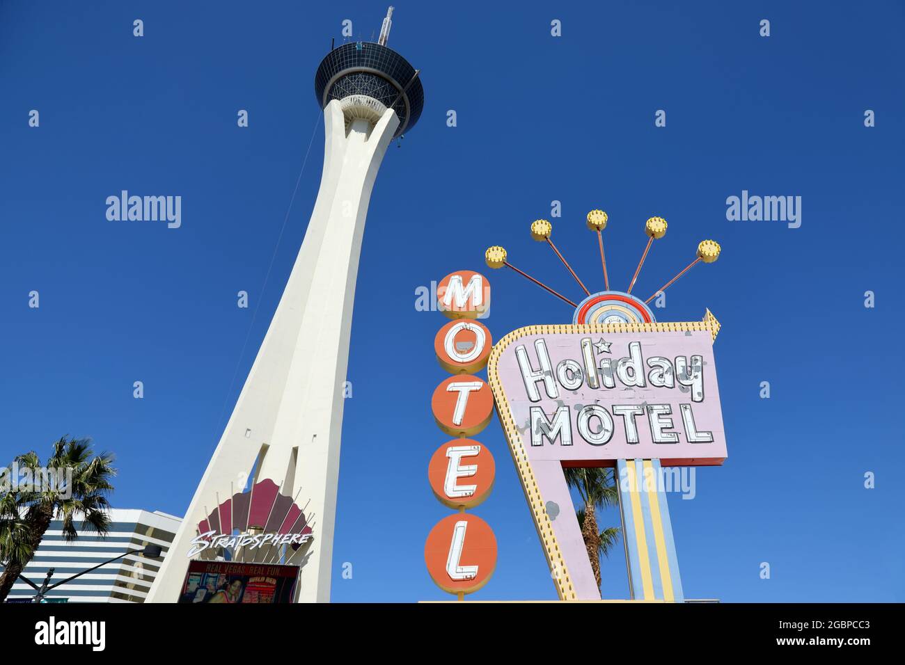 Geografía / viajes, EE.UU., Nevada, Las Vegas, motel de vacaciones y torre de la estratosfera, Strip, DERECHOS-ADICIONALES-LIQUIDACIÓN-INFORMACIÓN-NO DISPONIBLE Foto de stock