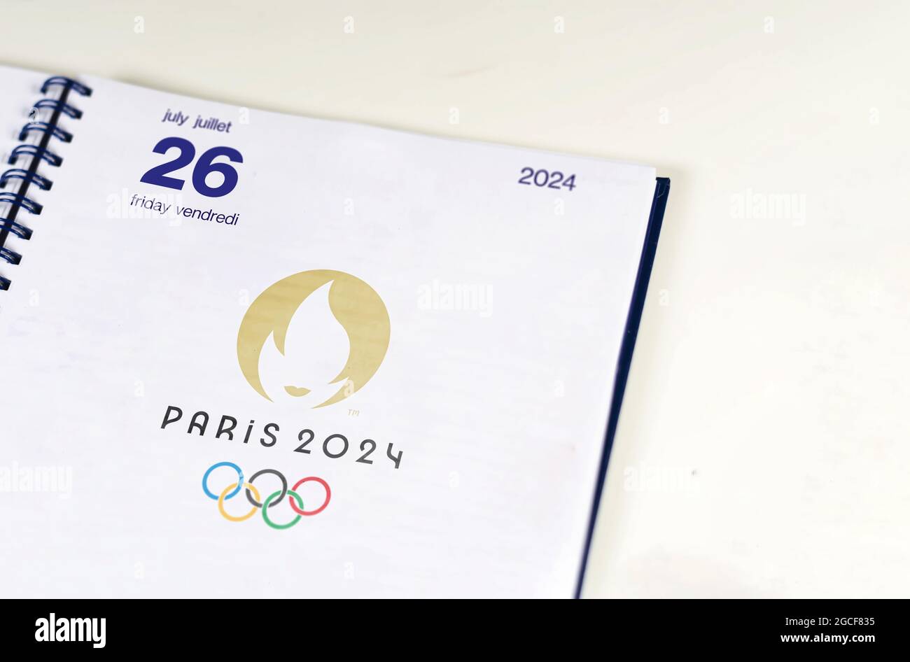 París, Francia, 2021 de agosto Una agenda abierta en la página del 26