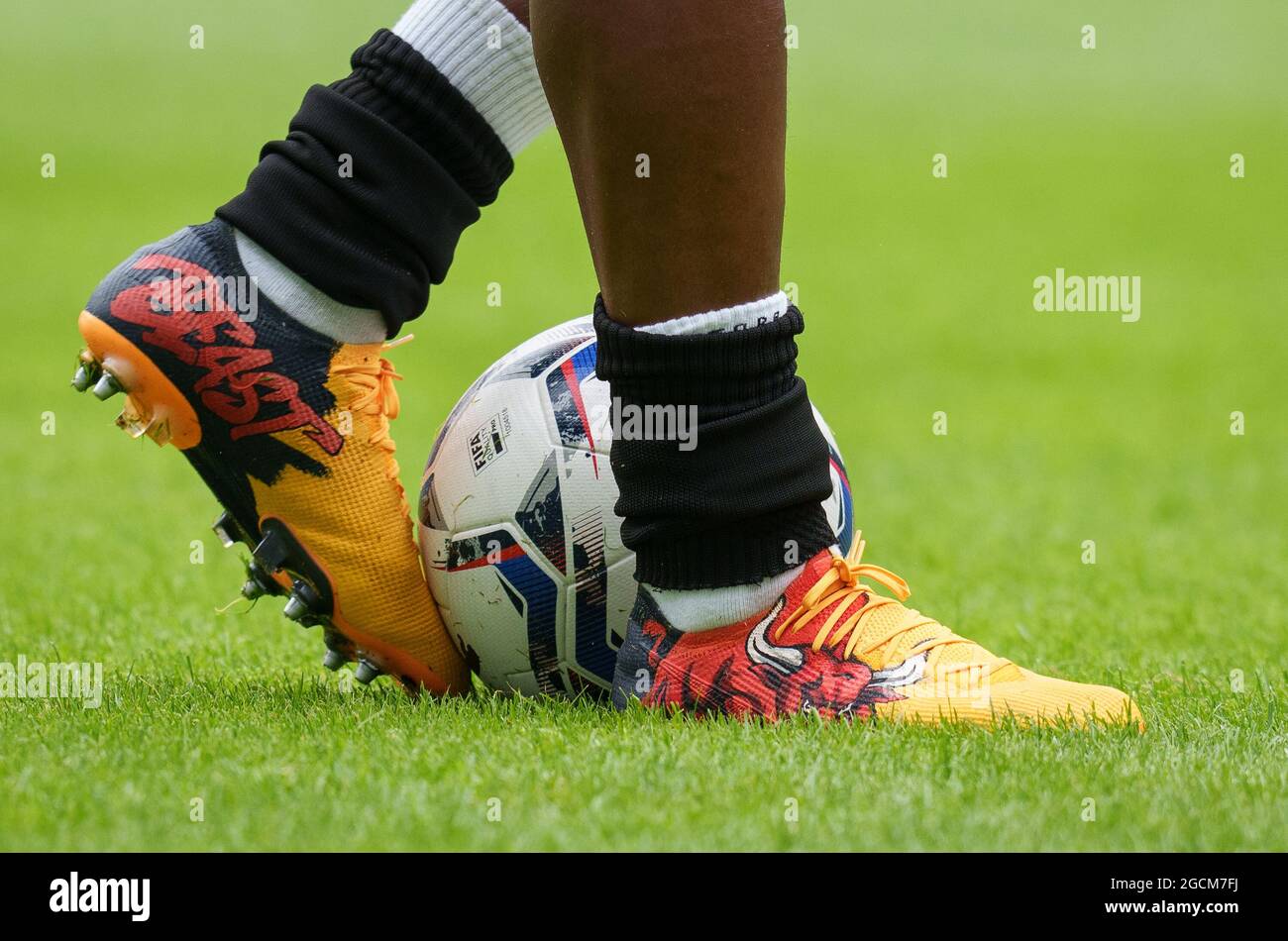 Coventry, Reino Unido. 01st de agosto de 2021. Las botas de fútbol  personalizadas de Adama TraorŽ of Wolves durante el partido amistoso de  antes de la temporada 2021/22 entre Coventry City y