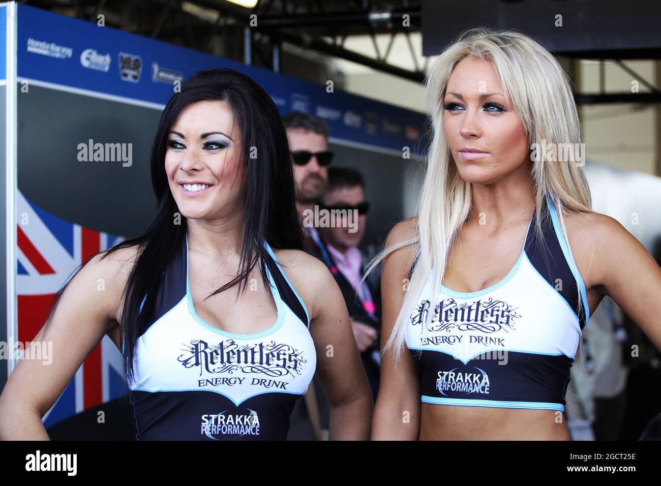 Chicas implacables. FIA World Endurance Championship, Ronda 1, domingo 14 de abril de 2013. Silverstone, Inglaterra. Foto de stock