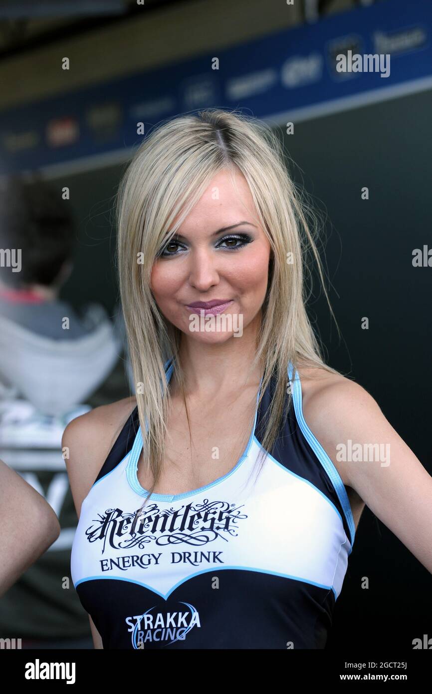 Chica implacable. FIA World Endurance Championship, Ronda 1, domingo 14 de abril de 2013. Silverstone, Inglaterra. Foto de stock