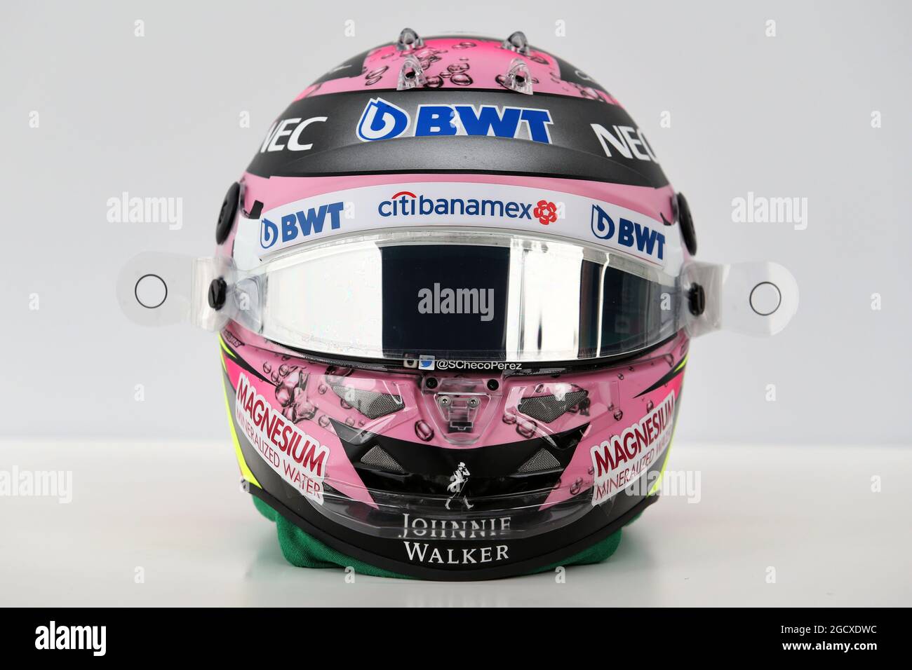 El casco de Sergio Pérez (MEX) Sahara Fuerza India F1. Gran Premio de  China, jueves 6th de abril de 2017. Shanghai, China Fotografía de stock -  Alamy