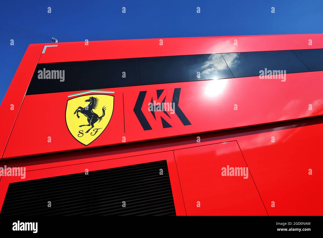 Logotipo de Ferrari. Prueba de Fórmula Uno, día 1, miércoles 19th de febrero de 2020. Barcelona, España. Foto de stock