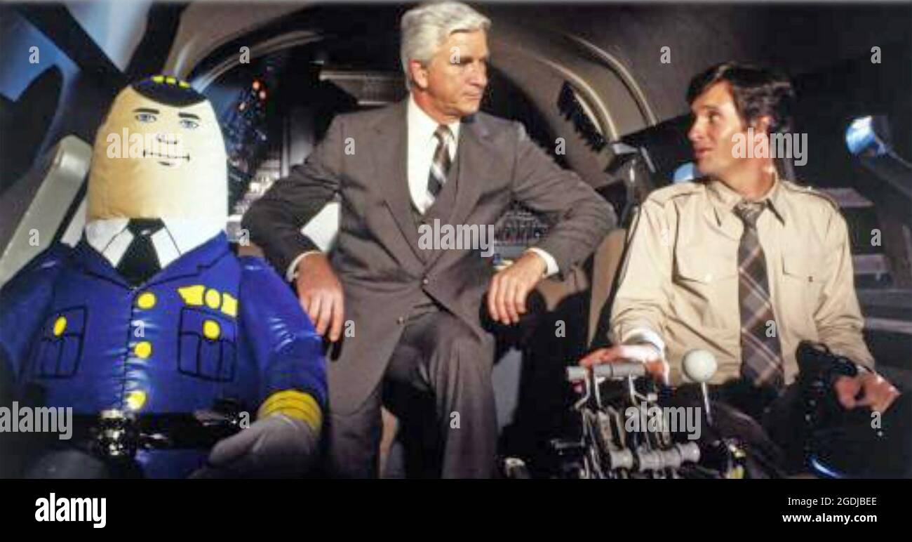 ¡AVIÓN! Película de 1980 Paramount Pictures con el piloto automático inflable Otto Leslie Nielsen y Robert Hays Foto de stock