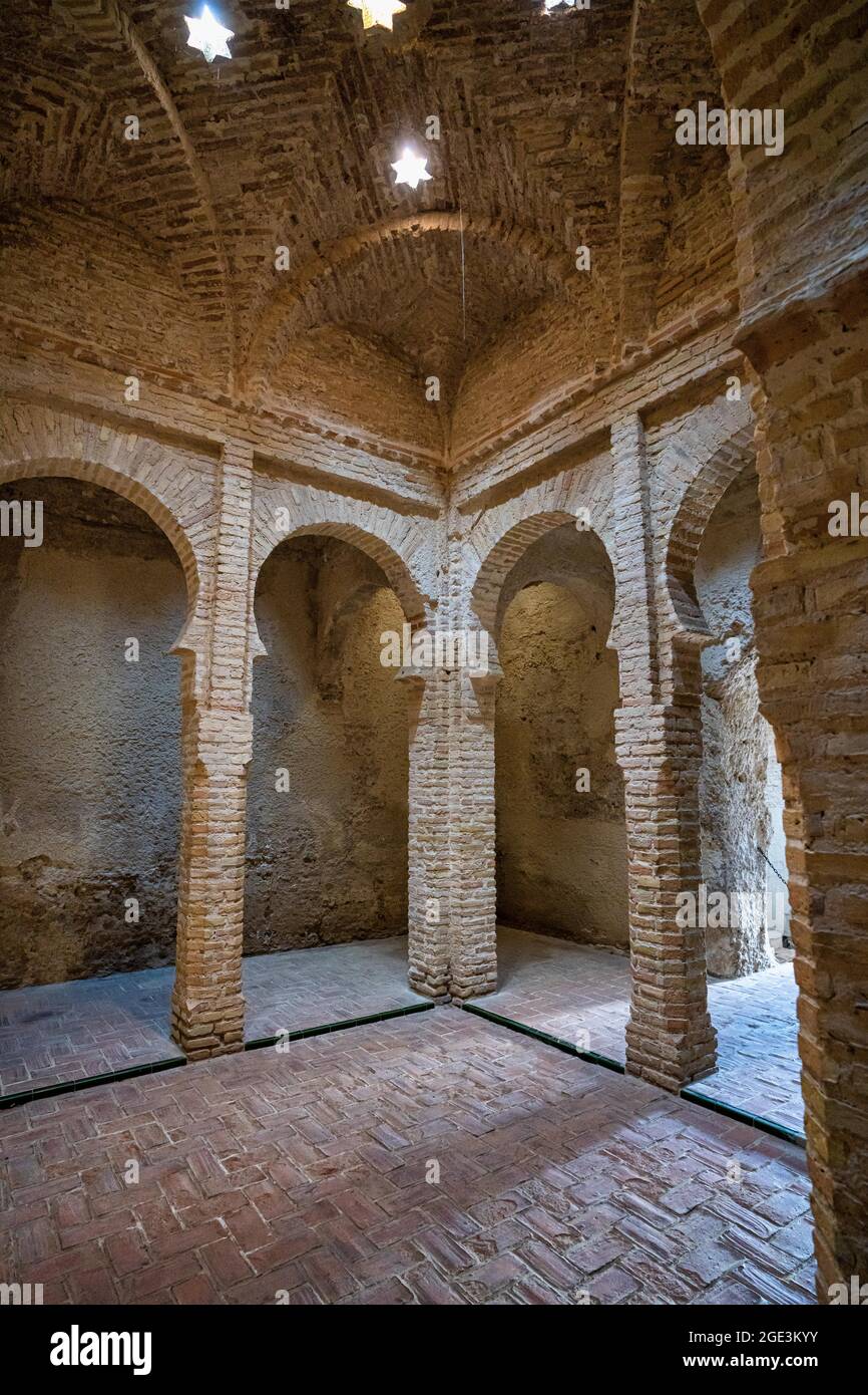 Baños Árabes, Banos Arabes en el Alcázar Morisco, Jerez de la Frontera,  Provincia de Cádiz, Andalucía, España Fotografía de stock - Alamy