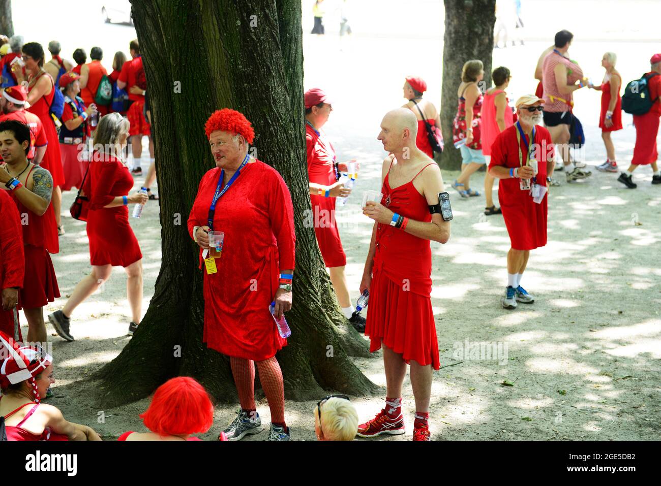 Reunión del Vestido Rojo de Bruselas - Julio 2014 Fotografía de stock -  Alamy