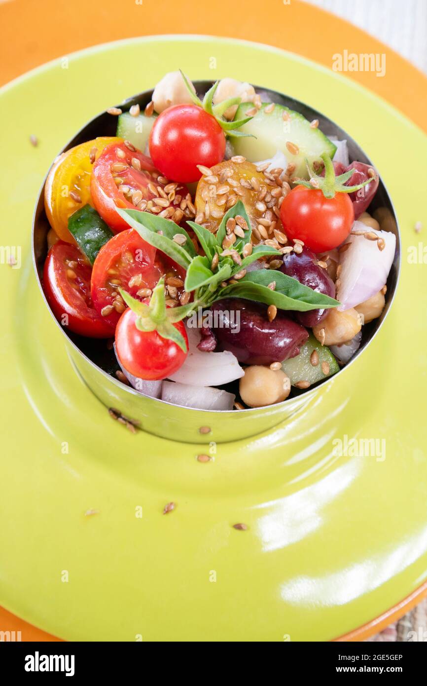 Ensalada refrescante y colorida