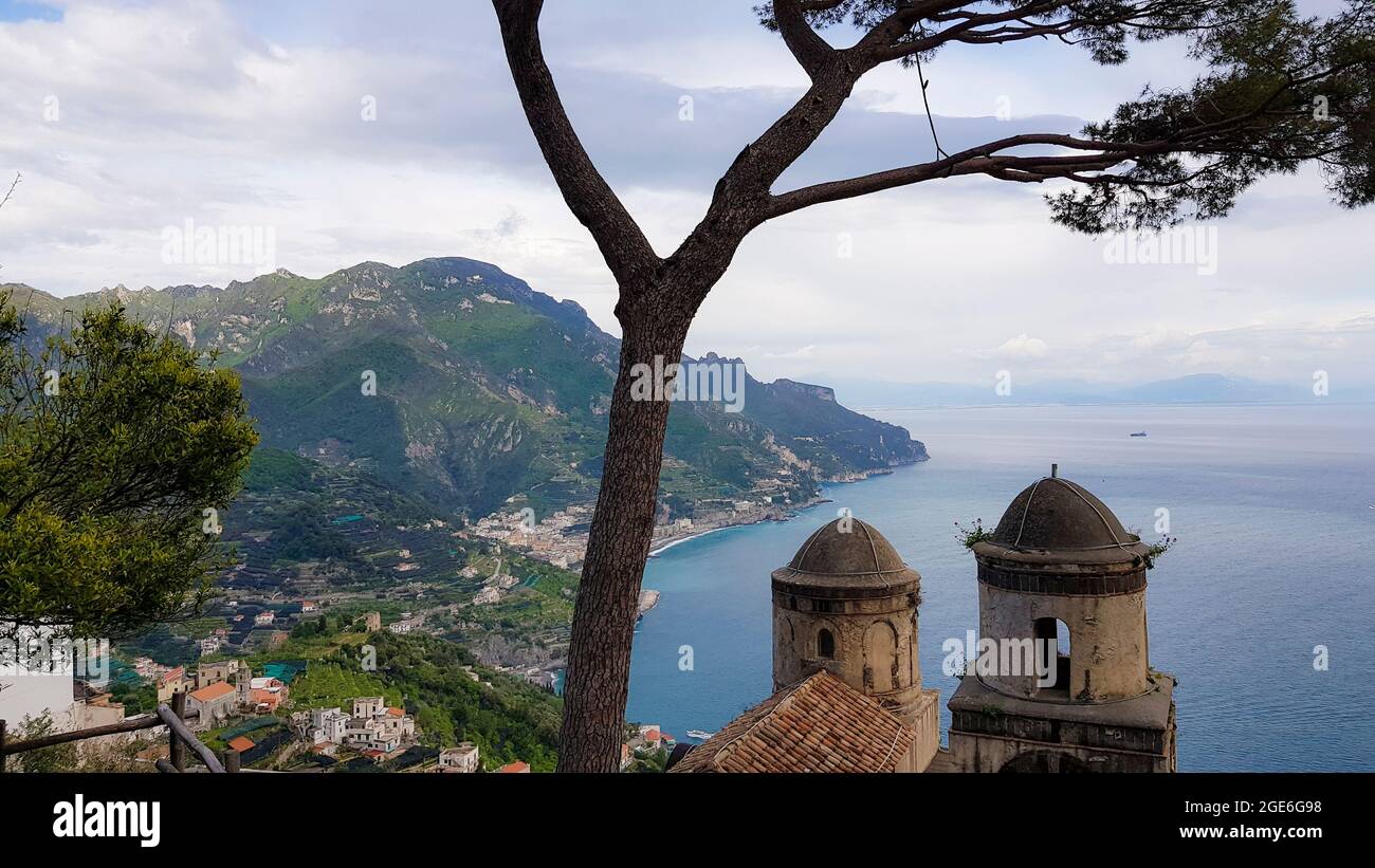 La Iglesia de SS Annunziata de Villa Rufolo, Ravello, Costa de Amalfi, Campania, Italia Foto de stock