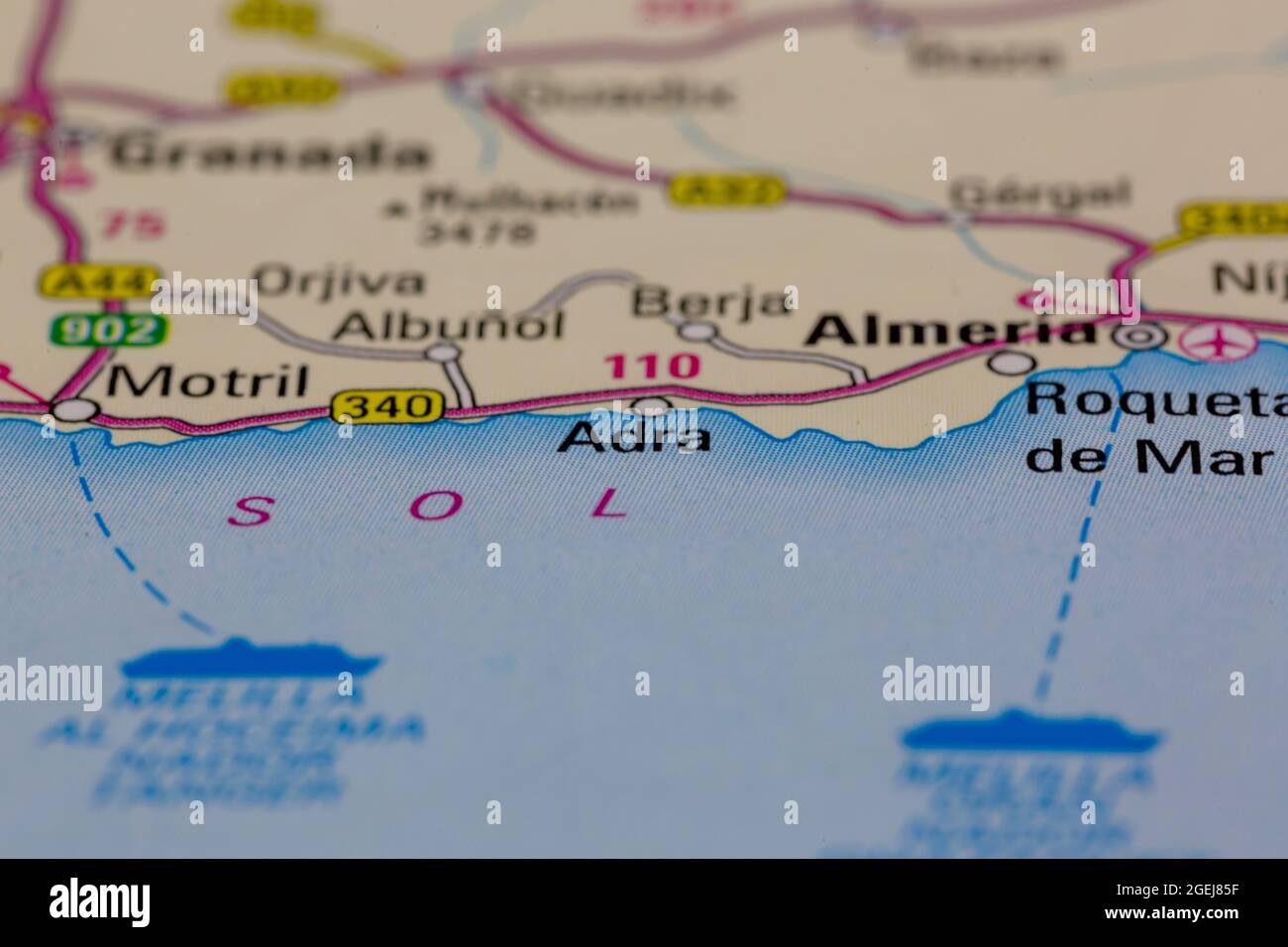 ADRA España aparece en un mapa de carreteras o en un mapa geográfico Foto de stock