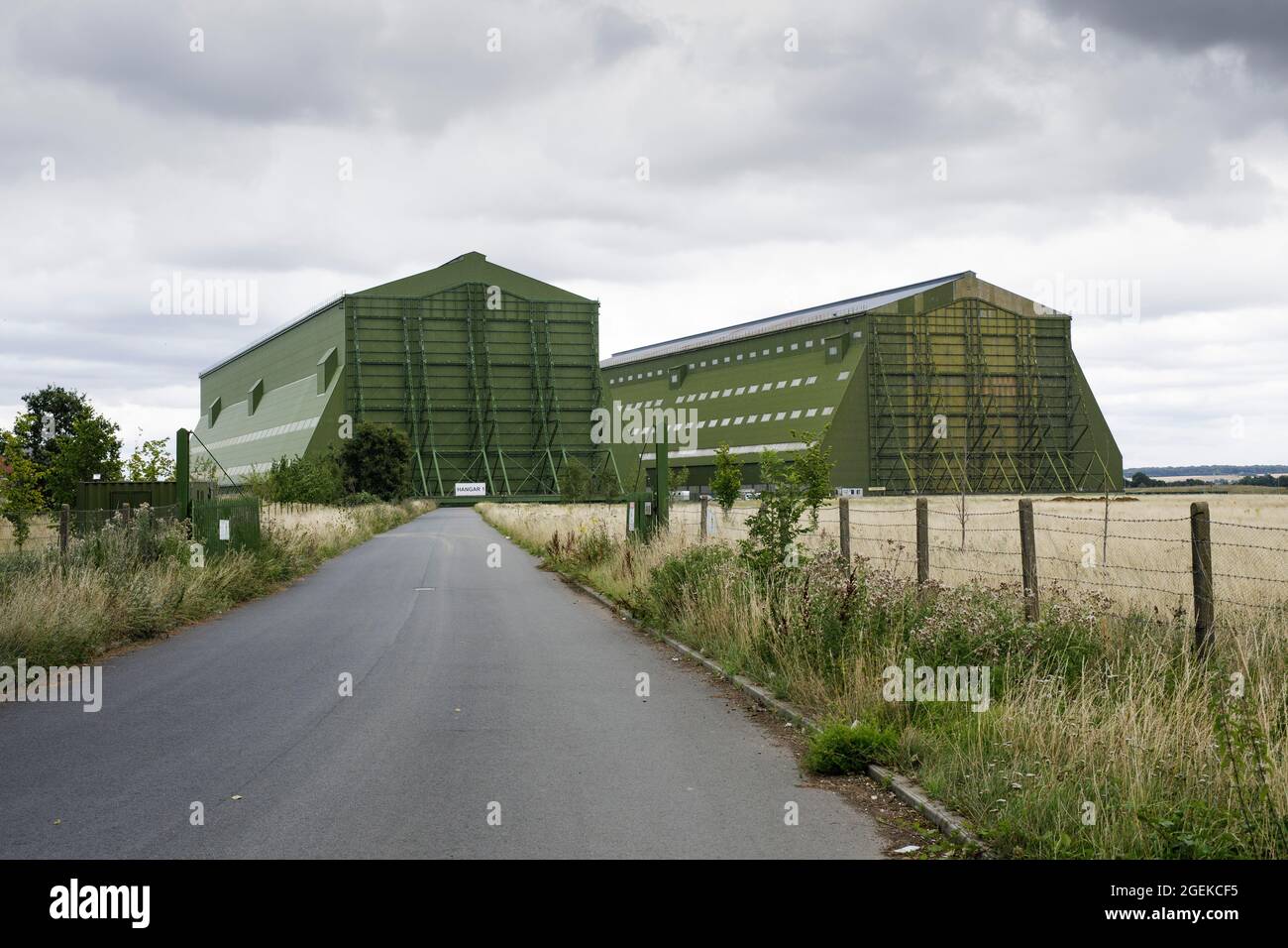 Cardington Studios en Bedfordshire, Reino Unido. Dos hangares convertidos en Cardington airfield ahora albergan estudios de cine. Foto de stock