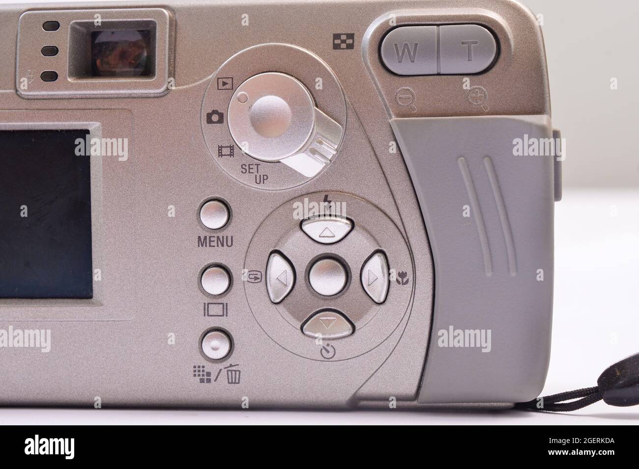 Botones de control del respaldo de la cámara sin espejo, primer plano  Fotografía de stock - Alamy