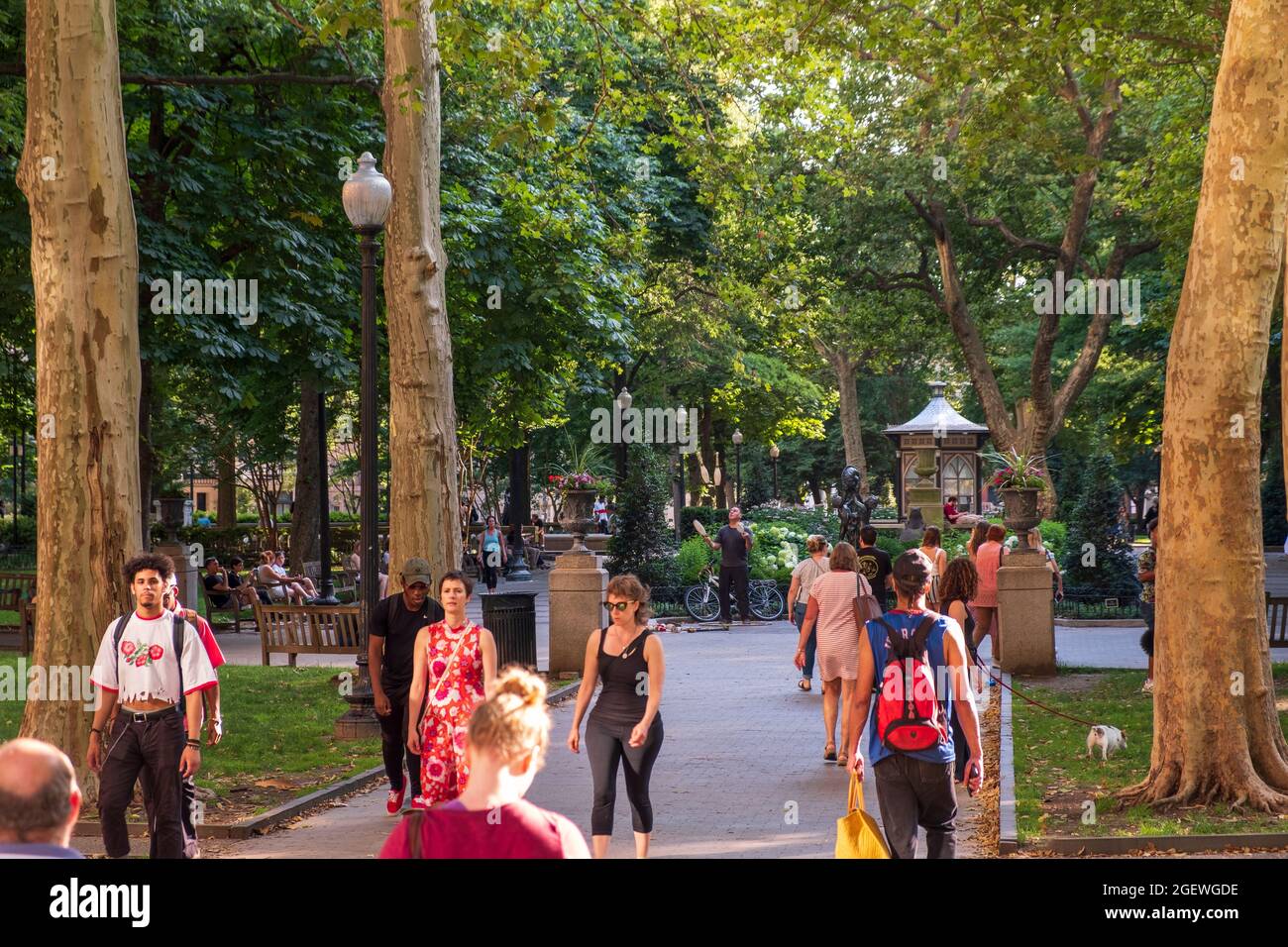 Barrio de Rittenhouse Square en verano, Filadelfia, Pensilvania, Estados Unidos Foto de stock