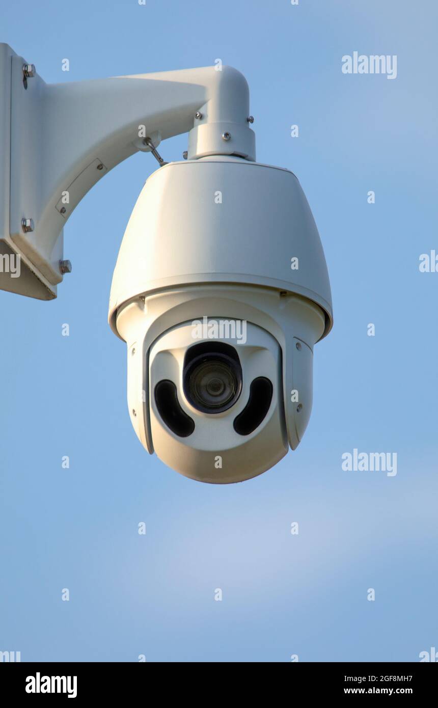 Cámara seguridad giratoria e imágenes de alta resolución - Alamy