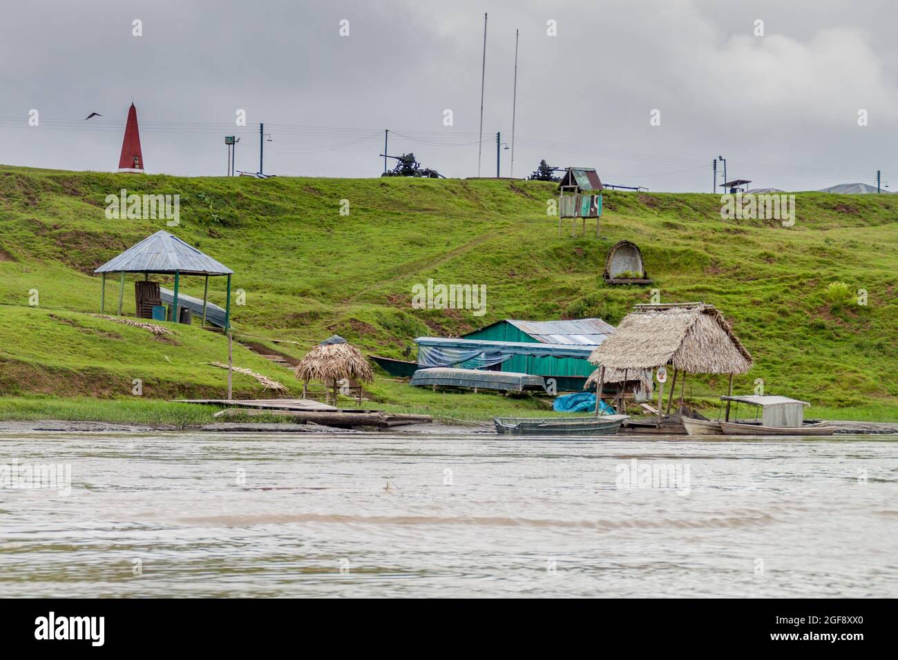 Base del ejército peruano en un pueblo Pantoja en la frontera ecuatoriana Foto de stock