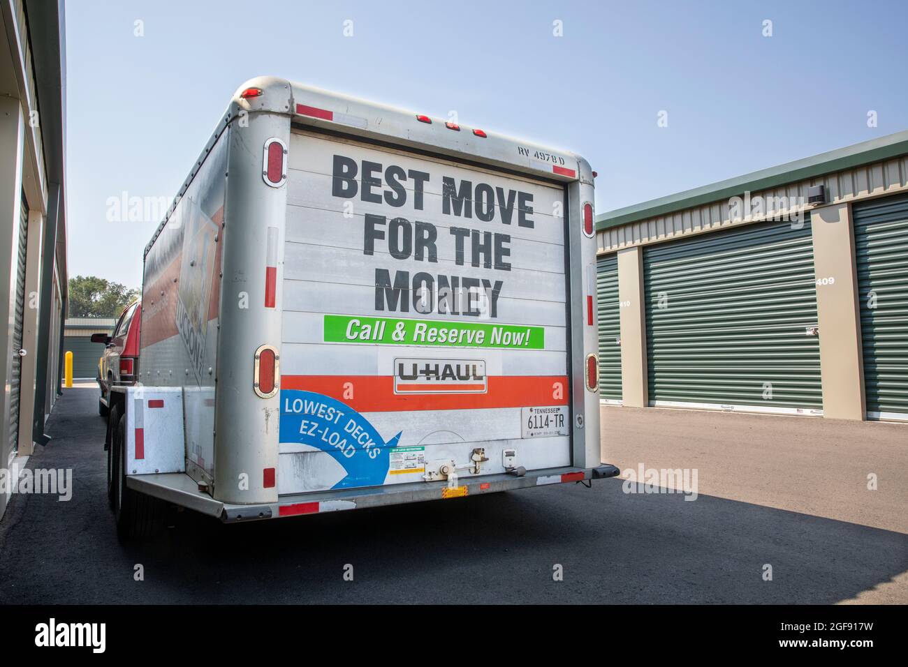 Alquiler de camiones uhaul usa fotografías e imágenes de alta