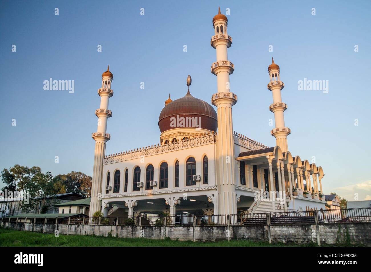 Mezquita Kaizerstraat en Paramaribo, capital de Surinam. Foto de stock