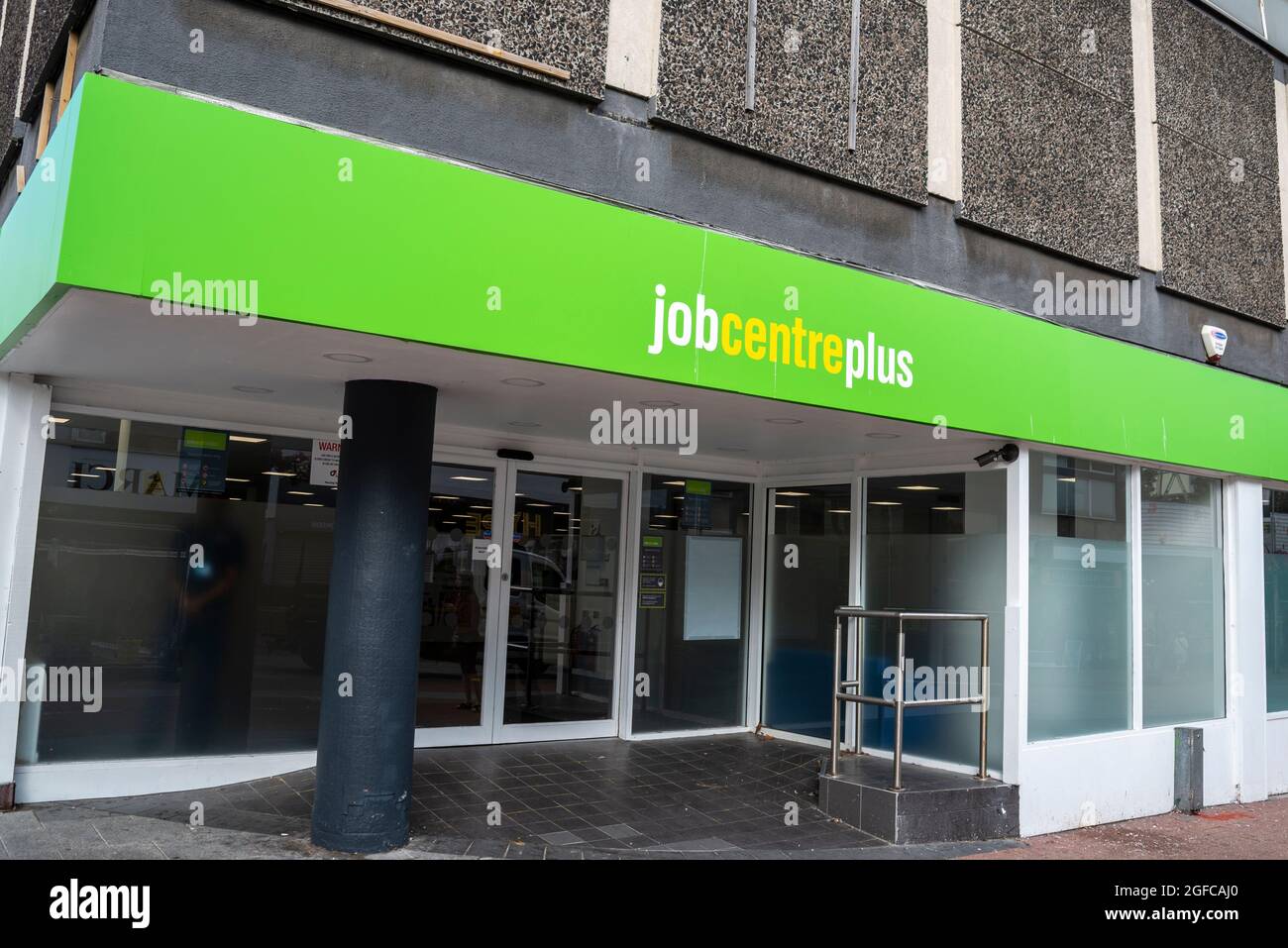Las nuevas instalaciones de Job Center Plus se abrieron en