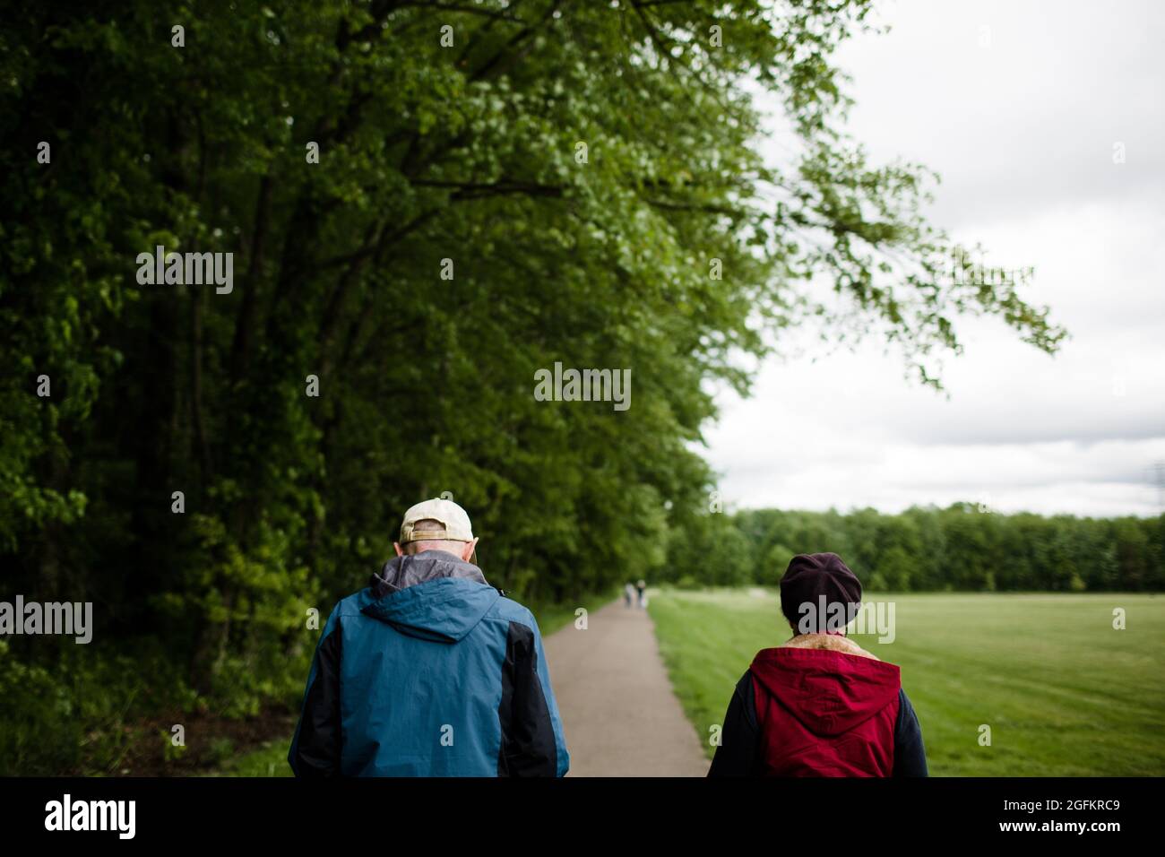 Baby Boomers Caminando juntos en Ohio Foto de stock