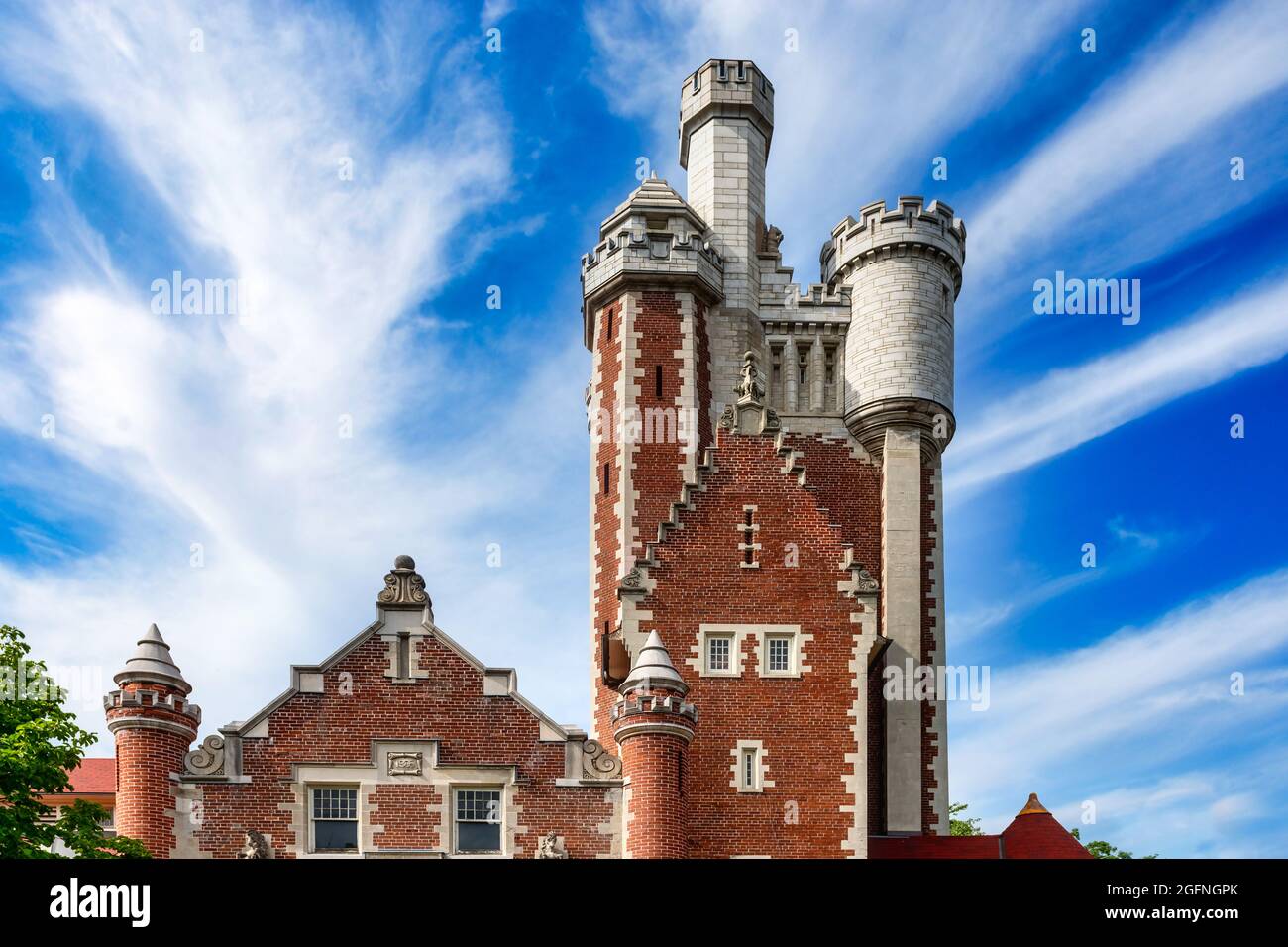 Arquitectura exterior del edificio Casa Loma Stables y Hunting Lodge