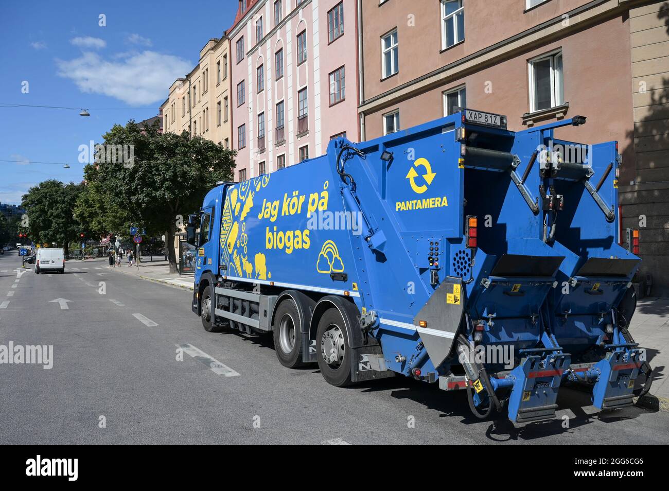 SUECIA, Estocolmo, camión de gestión de residuos urbanos impulsado por Biogas fuel / SCHWEDEN, Estocolmo, LKW der Müllabfuhr mit Biogas Antrieb Foto de stock