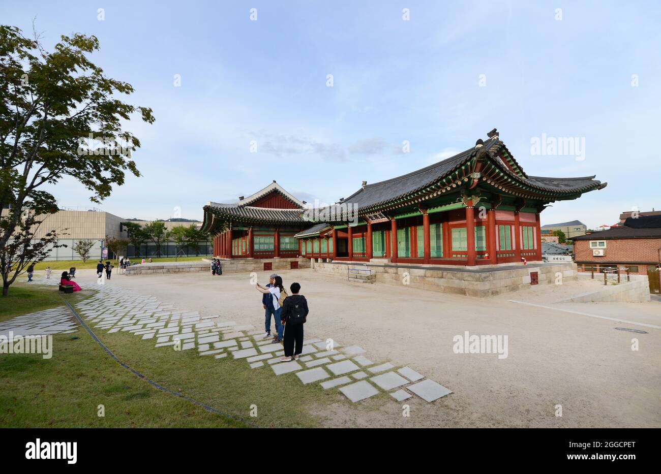 Bukchon Hanok Village - Hermodos edificios tradicionales coreanos. Seúl, Corea del Sur. Foto de stock