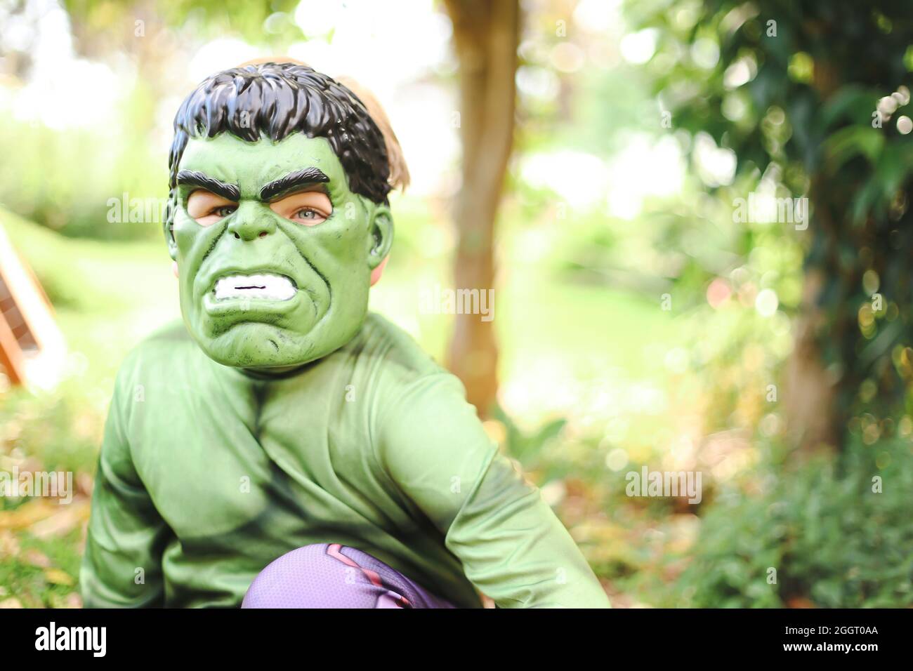 Hulk costume fotografías e imágenes de alta resolución - Alamy