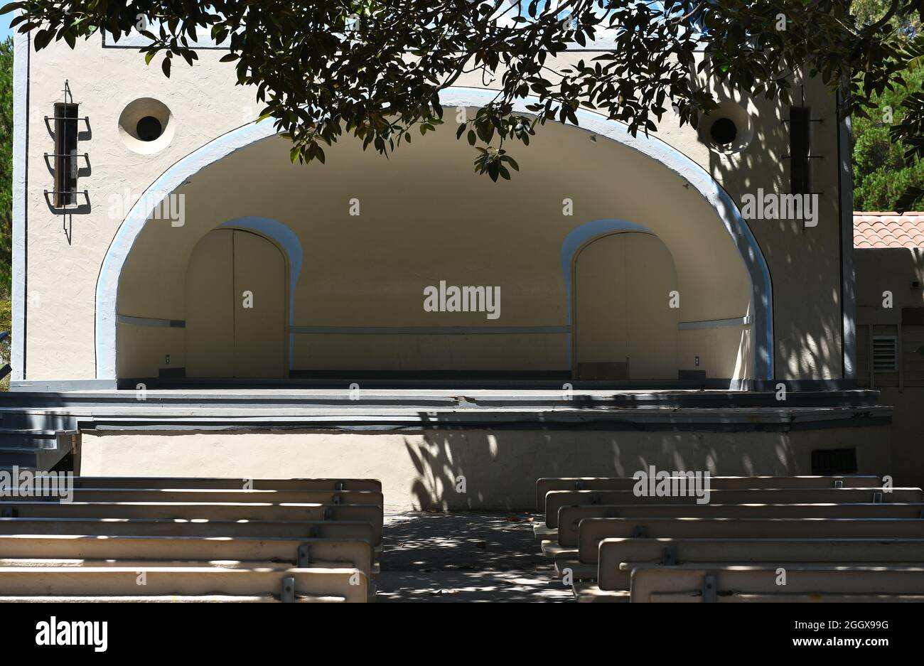 SAN PEDRO, CALIFORNIA - 27 DE AGOSTO de 2021: Anfiteatro en Point Fermin Park, 37 hectáreas de césped arbolado, pérgolas protegidas, coloridos jardines Foto de stock