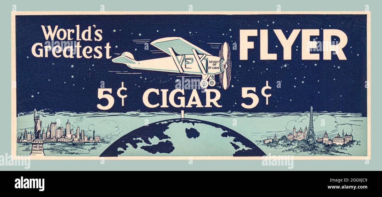 Archivo de cartel publicitario para el folleto 'El más grande del mundo... 5 [centavo] Cigarro’. Fecha de creación [entre 1930 y 1940]. Litografía en color ;(formato de póster) El póster muestra el 'Espíritu de San Luis' volando sobre el globo. Foto de stock